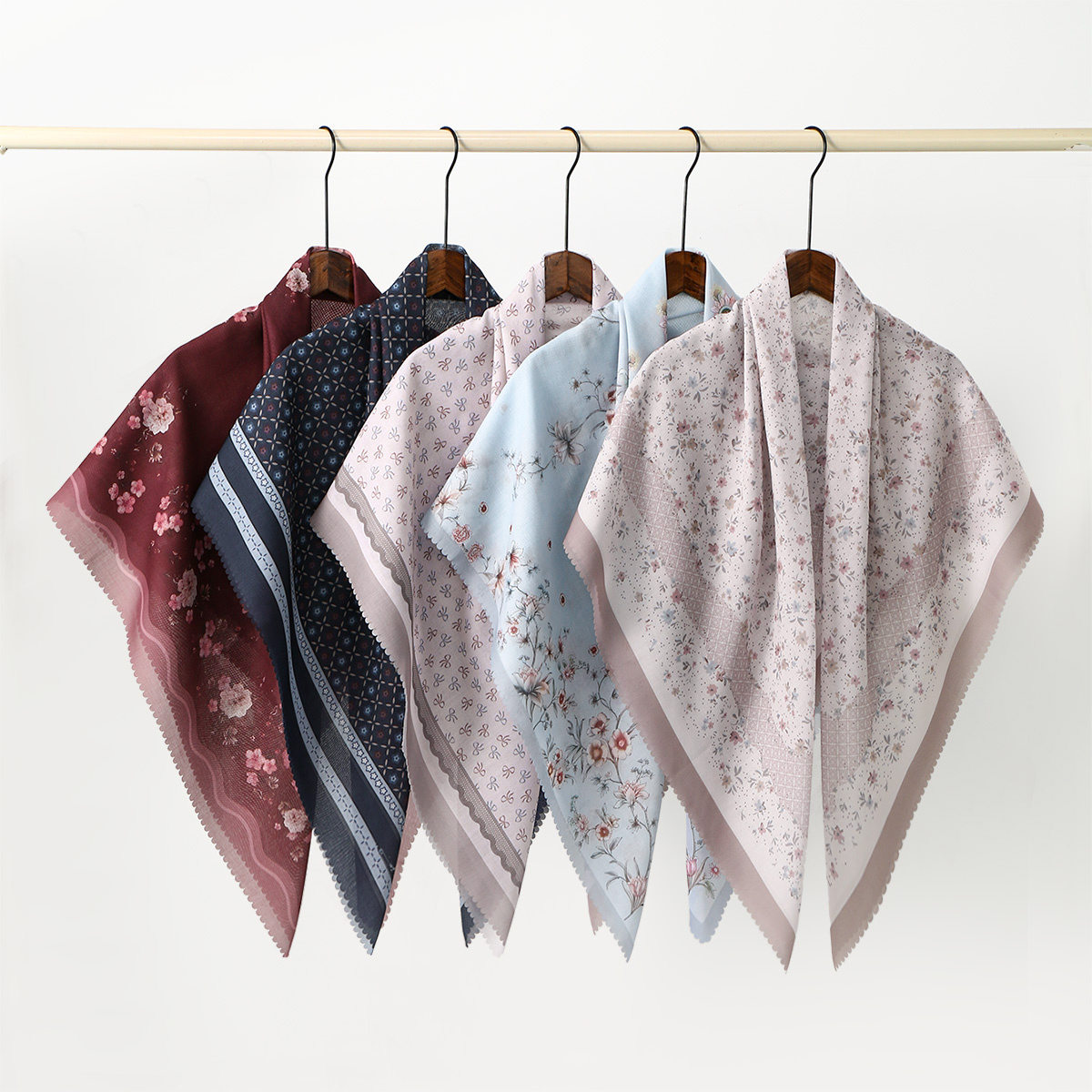 Floral Printed Wave Viscose Sq - огляд і ціна Women Fashion Malaysia